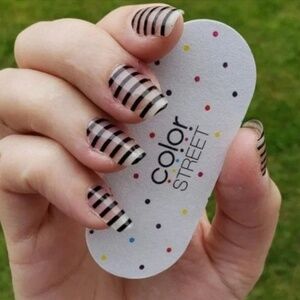 Between The Lines 💅✨ Color STREET NEW Sealed - Long Lasting Nail Polish Strips